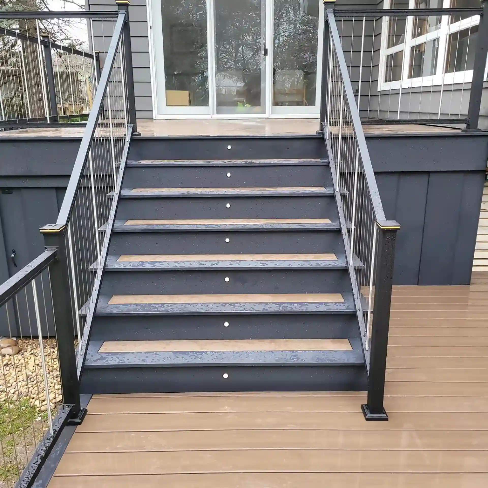 Deck-Railings-Contractor-Privacy-Screens-Installation-Services-in-Mount Horeb-WI